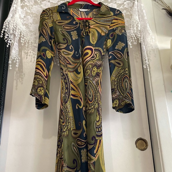 Vintage Collared Midi Dress - Picture 9 of 10